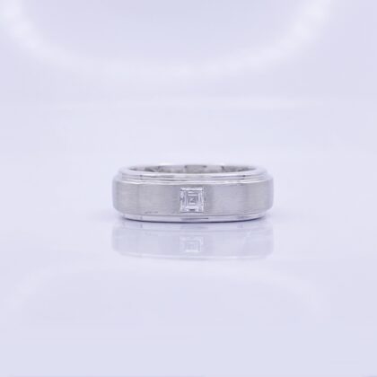 Gents Ring Design in Diamond